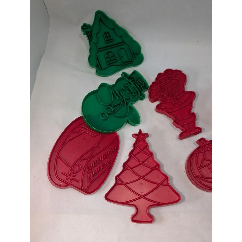 Vintage Hallmark Plastic Cookie Cutters Lot Red‎ Green Holiday Christmas
